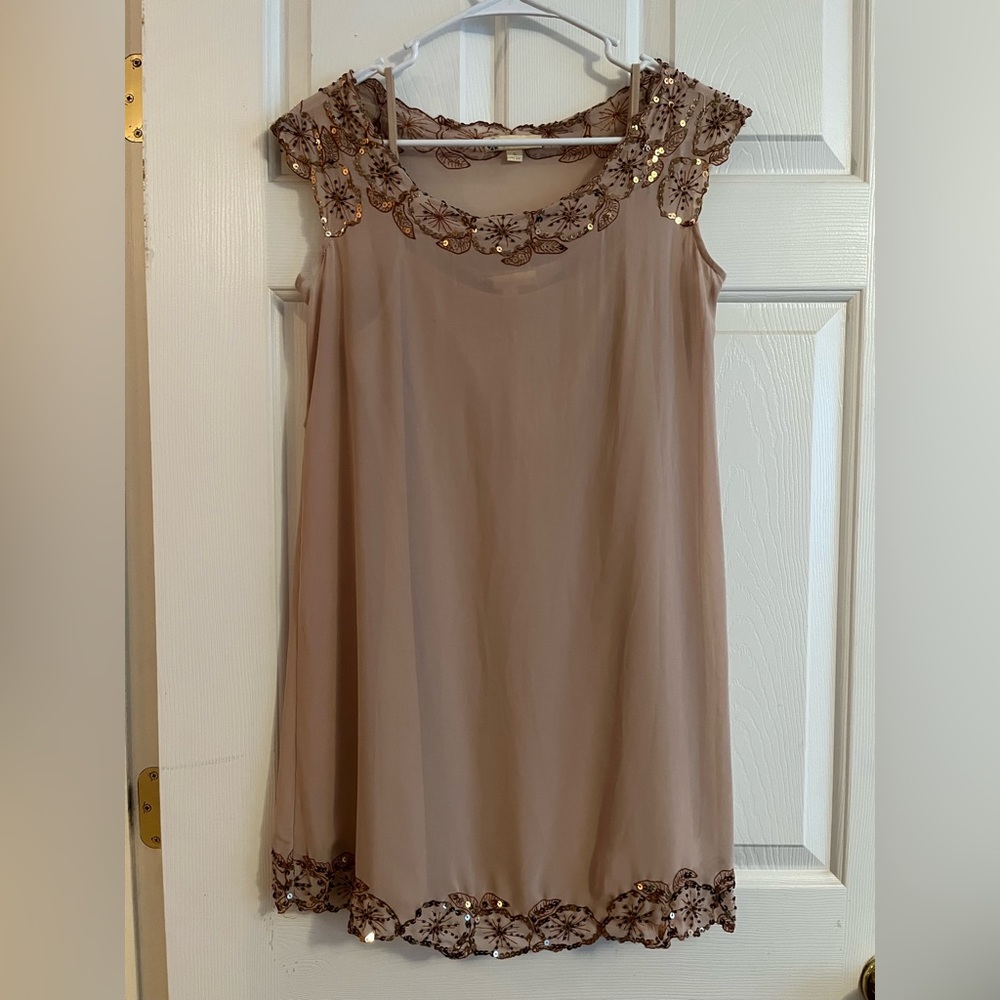 Dress with sequence embroidering